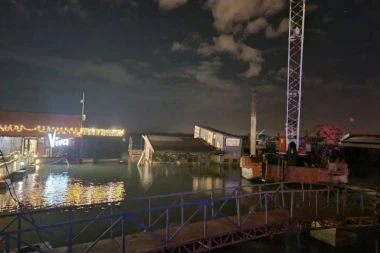 POTONUO JOŠ JEDAN SPLAV U BEOGRADU! Ronioci se spuštaju u reku!