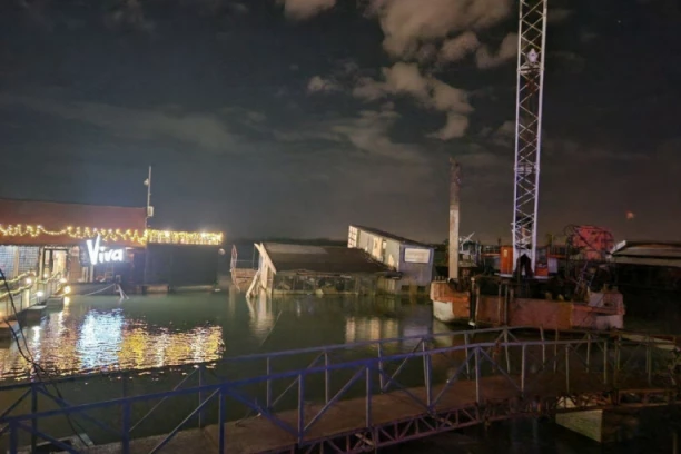 POTONUO JOŠ JEDAN SPLAV U BEOGRADU! Ronioci se spuštaju u reku!