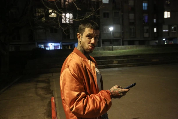 VODITELJ ŠOKIRAO PUBLIKU JUTARNJEG: Zadrugar ostavio sve BEZ TEKSTA! (FOTO)