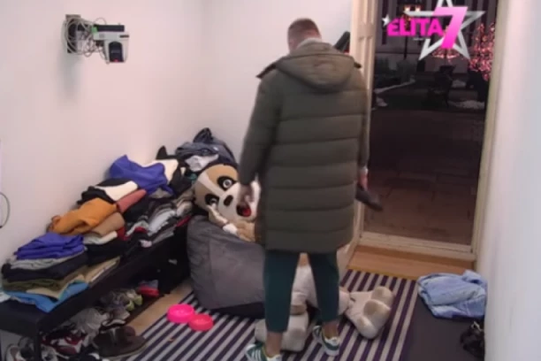 JANJUŠ UROŠA TRETIRA KAO PRAVOG PSA: Marko sprovodi BRUTALNU DRESURU, Stanić samo nemoćno cvili!