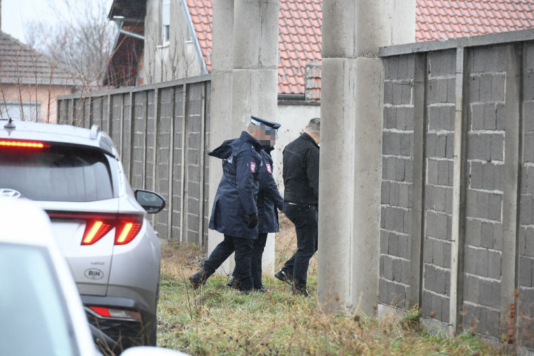 Pripadnici MUP-a stižu na sahranu Andrijane Lazić