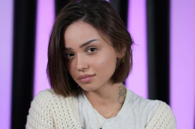 STIŽE JAK DUET: Breskvica i ova popularna pevačica ukrštaju glasove?!