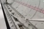 DRAMA U ISTANBULU!  Bušilica slučajno PROBILA tunel metroa, građani u panici - je l' moguće da se OVO desilo? (VIDEO)
