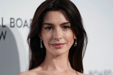 "NA AUDICIJI SU ME TERALI DA SE LIŽEM S DESETORICOM": Glumica progovorila o PONIŽENJIMA koja je trpela na putu do slave!