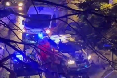 DRAMA U SMEDEREVU: Oružana pljačka apoteke, policija opkolila objekat - DOŠLO I DO PUCNJAVE! (FOTO, VIDEO)