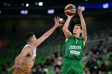 ZMAJEVI UBEDLJIVI U STOŽICAMA! Igokea ZALEĐENA na -32! Blistao bivši igrač Partizana!