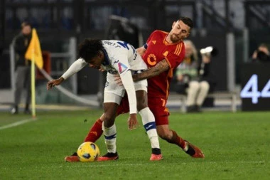 MURINJOV NASLEDNIK DEBITOVAO POBEDOM! Roma rutinski savladala Veronu!