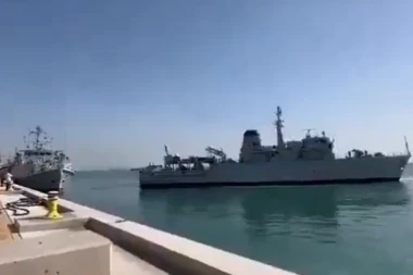 SUDAR DVA BRITANSKA RATNA BRODA U BAHREINU! Haos u britanskoj mornarici! VEĆ IMALI SLIČAN INCIDENT! (VIDEO)