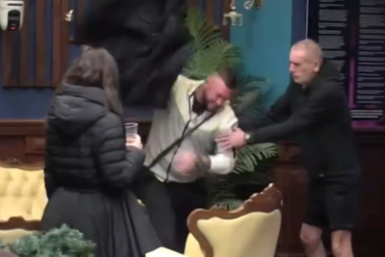 Nenad Aleksić Ša divlja po imanju Elita 7