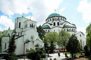 NOSE POSEBNA ZNAČENJA ZA PORODICE! Evo šta  znači ako vam se prezime završava na -ov ili -ić! SIMBOLIKA JE JAKA