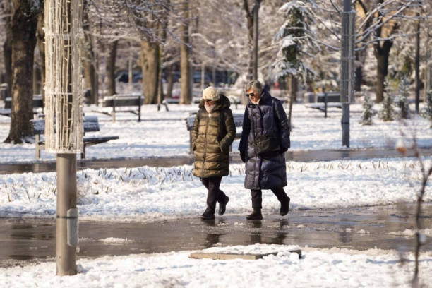 UJUTRU MRAZ, POPODNE SUNČANO! U toku noći preokret - stiže i sneg, OVO će biti posebno opasno!