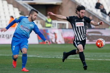 TRANSFER BOMBA PRED POČETAK PRIPREMA: Superligaški fudbaler sa ogromnim iskustvom "zatvara" prelazni rok u Beškoj!