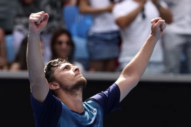 KECMANOVIĆ GRABI KA FINALU: Lajović pružio dostojan otpor trostrukom grend slem finalisti!