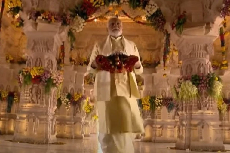 SRUŠIO DŽAMIJU, PA NA ISTOM MESTU PODIGAO NIKAD SKUPLJI HRAM: Svet u neverici koliko je novca premijer odvojio za OVO ČUDO (VIDEO)