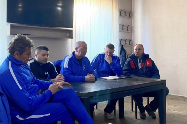 NAKON UVODNOG SASTANKA, EKIPA JE ODRADILA I PRVI TRENING: Plavo-beli upalili motore - ukoliko se ukaže prilika da se bori za vrh tabele, Vojvodina će je oberučke prihvatiti! (FOTO GALERIJA)