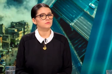 POTRESNA ISPOVEST VASPITAČICE JELENE IVKOVIĆ: Akušersko nasilje i tragedija porođajne sale u Sremskoj Mitrovici