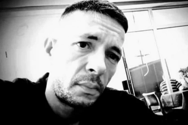 SA ROBIJE IZAŠAO U NOVEMBRU: Ovo je Emil koji je nakon neuspele pljačke UZEO TAOCE u smederevskoj apoteci (FOTO)