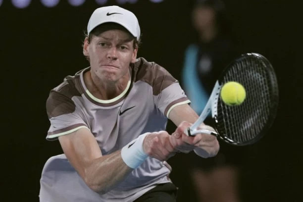 REČI KOJE ĆE UZDRMATI TENISKI SVET! Oglasio se Sinerov trener! Evo šta kaže o SKANDALU!