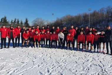 "BULKE" CVETAJU I NA SNEGU: Oživeo i Bulbulder - Zvezdara krenula u pohod na titulu!