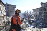 VIŠE POGINULIH I POVREĐENIH U JAKOM ZEMLJOTRESU! Potres od čak  7,1 stepeni po Rihteru pogodio Kinu! VIŠE OD 120 ZGRADA SRAVNJENO SA ZEMLJOM! (VIDEO/FOTO)