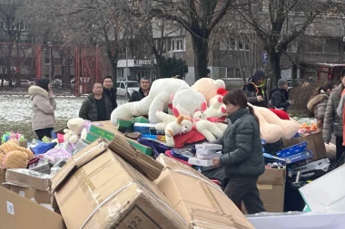 OD MUKE SE NASMEJAO! Kinez nakon požara u BLOKU 70: Ide Nova godina, nema ništa, nema para - MOŽEMO SAMO DA SPAVAMO! (FOTO)