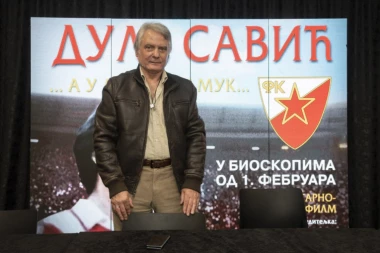 MOJ GOL ARSENALU ŽIVEĆE 45 VEKOVA: Zvezdina legenda oduševljenja dokumentarcem o njemu "Dule Savić: A u Londonu muk"