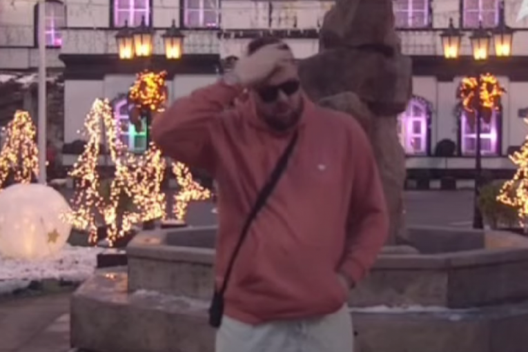 JANJUŠ U SUZAMA NAPUŠTA ELITU! Odmah se obratio porodici, JECAJI odzvanjaju u Šimanovcima (FOTO)