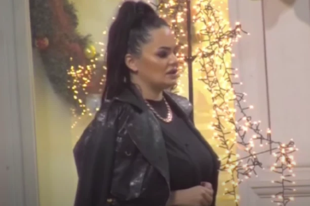 LJUDI MISLE DA SAM LAKA, ALI SAM BOLJA OD MNOGIH ŽENA! Jovana Cvijanović rešila da provocira, ovo su bile reakcije cimera! (FOTO)