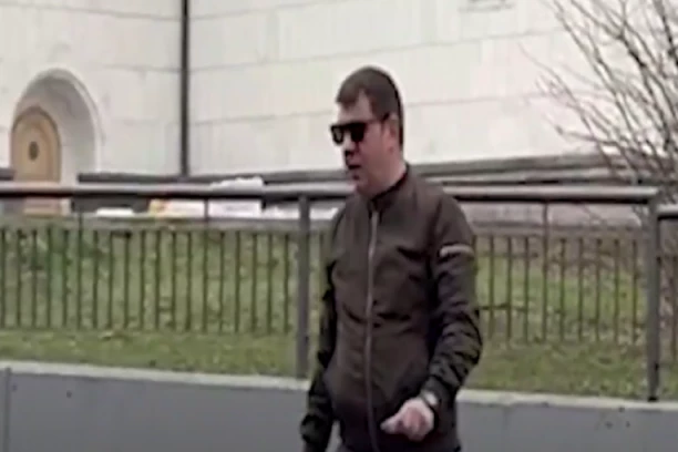 IVAN MARINKOVIĆ UHVAĆEN ISPRED SUDA: Popio TUŽBU, morao urgentno da izađe iz rijalitija (FOTO)