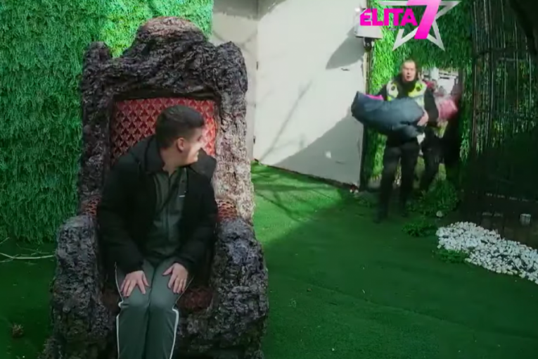 Uroš Stanić Elita dobio psa za Janjuša