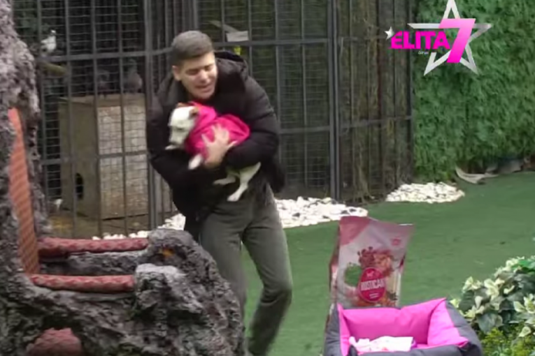 Uroš Stanić Elita dobio psa za Janjuša