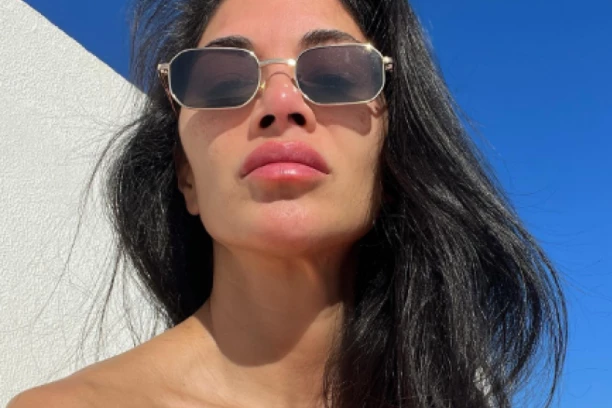 NAJFATALNIJA ŽENA JE PRODAVALA SVOJU KRV DA BI IMALA ŠTA DA JEDE: Nije imala ni za pljeskavicu, a sada joj svaki deo TELA vredi! (FOTO)