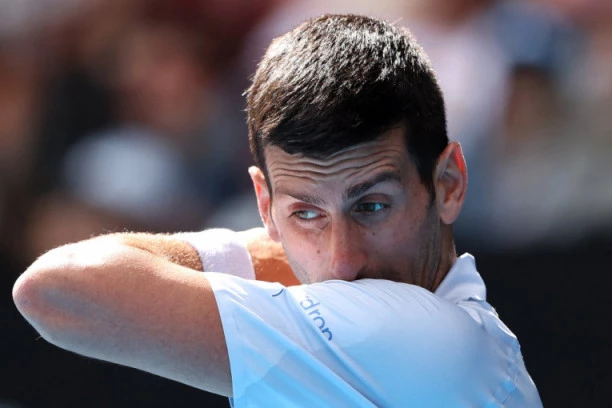 SRAMNI NASLOVI AUSTRALIJSKIH MEDIJA! Evo kako su OCENILI ispadanje Novaka u polufinalu Melburna!