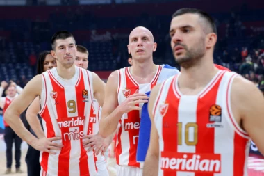 RODE SLETELE NA MALI KALEMEGDAN! Košarkaš Zvezde POSTAO TATA!