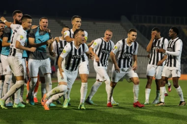 IPAK OSTAJE U PARTIZANU! Evo KAKO je došlo do PREOKRETA! Propali TRANSFER ga gura u planove Igora Duljaja?