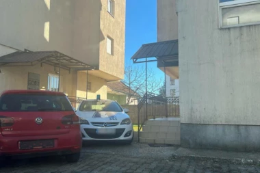 DEVOJČICA GLEDALA KAKO JOJ OTAC UBIJA MAJKU I BRATA PA POBEGLA KROZ PROZOR! Teško povređena zvala pomoć! JEZIVI DETALJI TRAGEDIJE U PODGORICI!