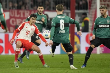 PRVENAC SRBINA ZA BAJERN: Pavlović pocepao mrežu (VIDEO)