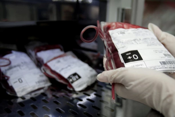 HITNO! POTREBNI TROMBOCITI AB KRVNE GRUPE: Spašavanje života Zoranu Lužnjaninu