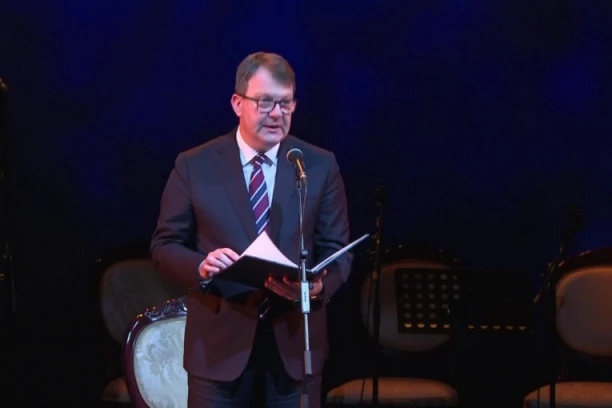 "SVETI SAVA JE POSTAVIO ČVRSTE TEMELJE SRPSKE CRKVE": Igor Mirović održao Svetosavsku besedu u Skoplju