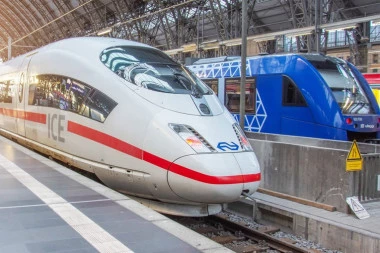 MAŠINOVOĐE U NEMAČKOJ PREKIDAJU ŠTRAJK: Strogo poverljivi pregovori se nastavljaju!