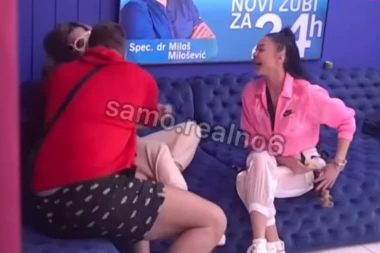JANJUŠ DIVLJAČKI SKOČIO NA ANELI ZBOG MAJE: Dohvatio je za ramena, usledila JEZIVA SCENA! (VIDEO)