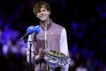 JANIK SINER OSVOJIO AUSTRALIJAN OPEN: Italijan imao dva seta zaostatka, pa brutalnim preokretom srušio Medvedeva!