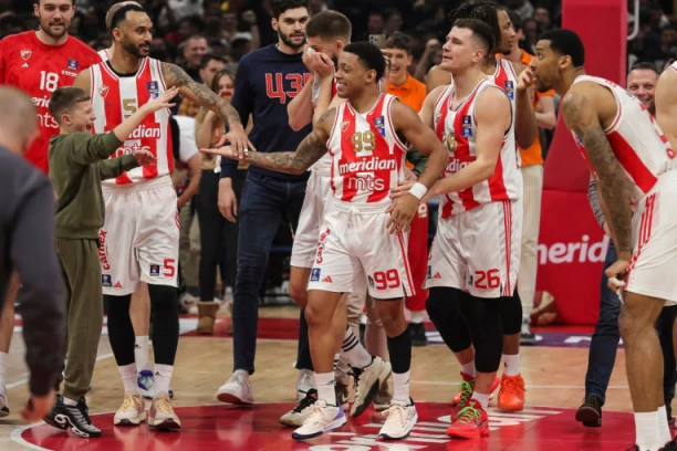 BORBA ZA PLEJ-OF NA KRILIMA POBEDE U DERBIJU! Evo GDE možete pratiti meč Crvene zvezde i Valensije!