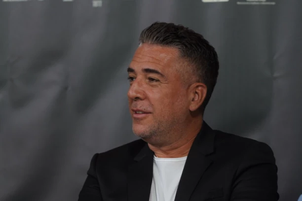 OVAKO DANAS IZGLEDA ĆERKA ŽELJKA JOKSIMOVIĆA IZ PRVOG BRAKA?! Pojavile se nove FOTKE naslednice Mine, otkrivena ISTINA o odnosu s Jovanom!