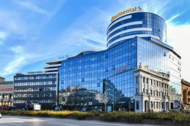 POGLEDAJTE KAKO IZGLEDA STAMBENO - POSLOVNI KOMPLEKS U KOME IMATE SVE!