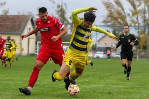 DILEME VIŠE NEMA: Provereni napadač ima novi klub - umesto borbe za opstanak, sledi pohod ka vrhu tabele!