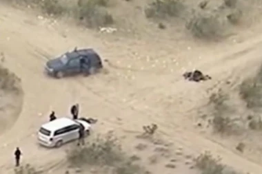 MASAKR USRED NEDOĐIJE, UBIJENO ŠESTORO: Policija zatekla stravičan prizor kraj puta, razlog za krvoproliće ŠOKIRAO JE SVE