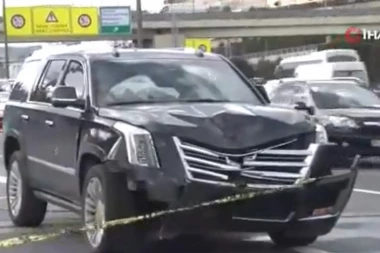 NAPAD NA POZNATOG TURSKOG BIZNISMENA: Pucali dok je bio u kolima sa suprugom, napadači pobegli na motoru