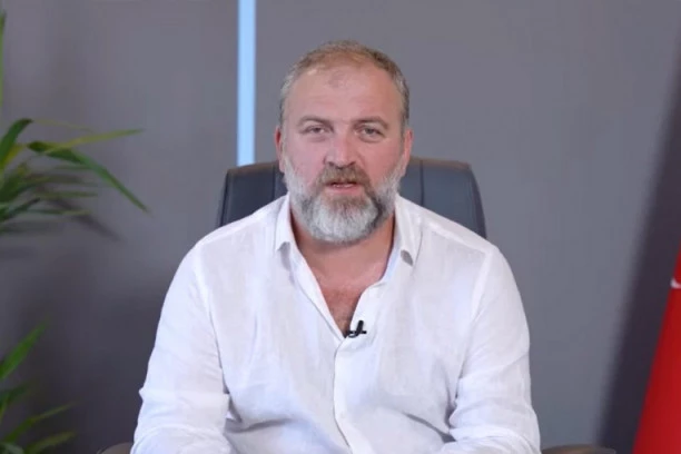 HAKAN I SUPRUGA ZA DLAKU IZBEGLI SMRT: Ovo je biznismen na kog je pokušan atentat u Istanbulu - vlasnik moćne imperije, hvalio se novim milionskim ulaganjima!