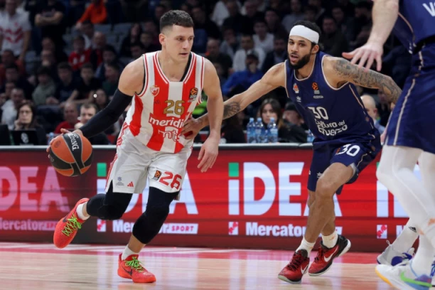 NEDOVIĆ SE OBRATIO NAVIJAČIMA NAKON BRUKE U PODGORICI: Bez obzira na sve, nismo smeli...